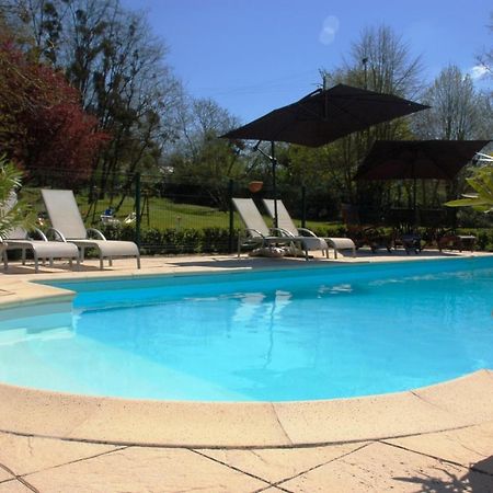 Le Logis Du Pressoir Chambre D'Hotes Bed & Breakfast In Beautiful 18Th Century Estate In The Heart Of The Loire Valley With Heated Pool And Extensive Grounds Bed & Breakfast Les Bois-d'Anjou Екстериор снимка