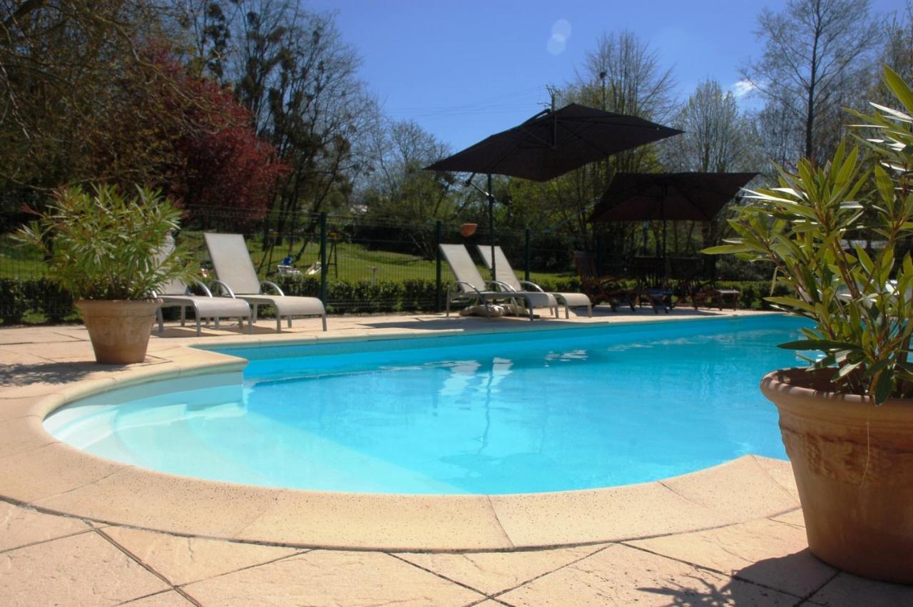 Le Logis Du Pressoir Chambre D'Hotes Bed & Breakfast In Beautiful 18Th Century Estate In The Heart Of The Loire Valley With Heated Pool And Extensive Grounds Bed & Breakfast Les Bois-d'Anjou Екстериор снимка